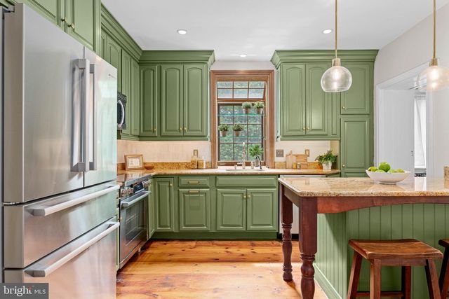 212 E BENEZET ST, Philadelphia, PA 19118