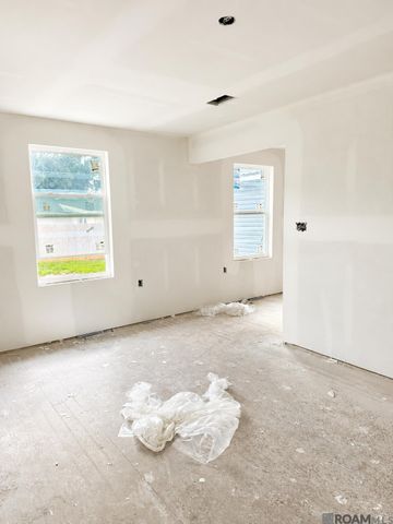 201 Leslie St, Denham Springs, LA 70726