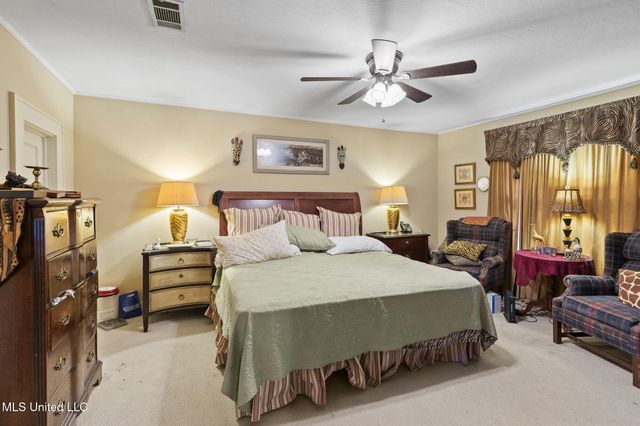 609 Dabbs Street, Hattiesburg, MS 39401