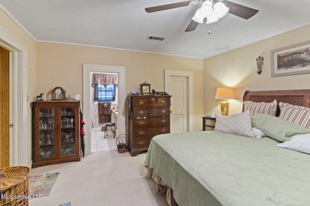 609 Dabbs Street, Hattiesburg, MS 39401