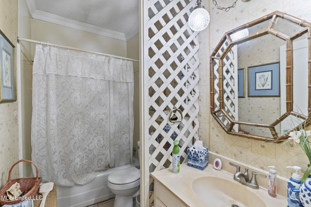 609 Dabbs Street, Hattiesburg, MS 39401