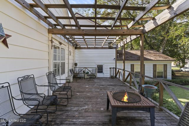 609 Dabbs Street, Hattiesburg, MS 39401