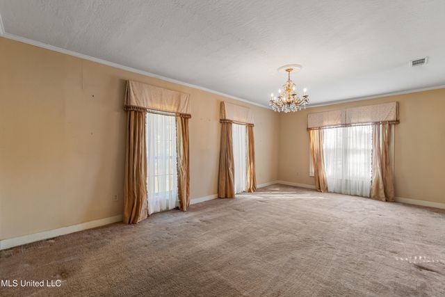 609 Dabbs Street, Hattiesburg, MS 39401