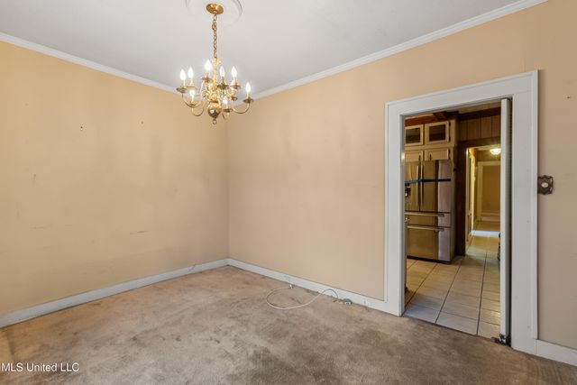 609 Dabbs Street, Hattiesburg, MS 39401