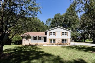 2882 Creek Drive, Duluth, GA 30096