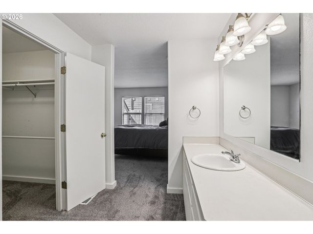 9144 Ne 54TH St, Vancouver, WA 98662