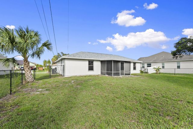 4541 SW Uleta Street, Port St Lucie, FL 34953