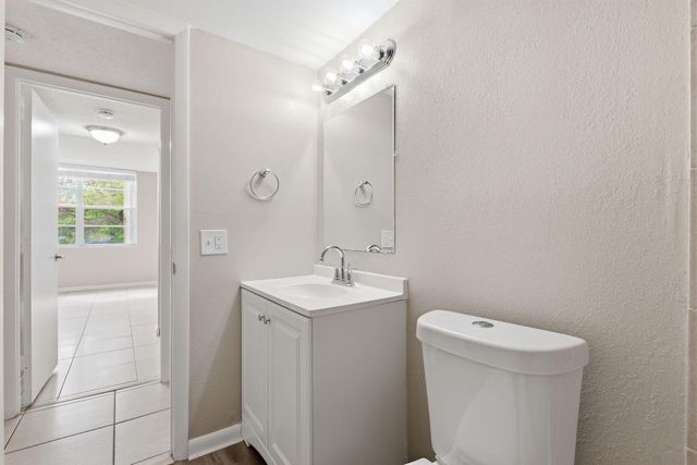 9360 Fontainebleau Boulevard Apt 310, Miami, FL 33172