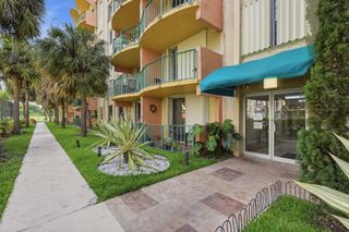 9360 Fontainebleau Boulevard Apt 310, Miami, FL 33172