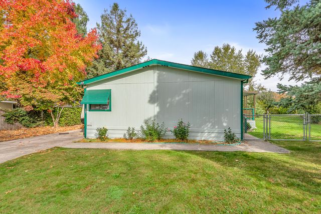 380 Bayard Drive, Grants Pass, OR 97527