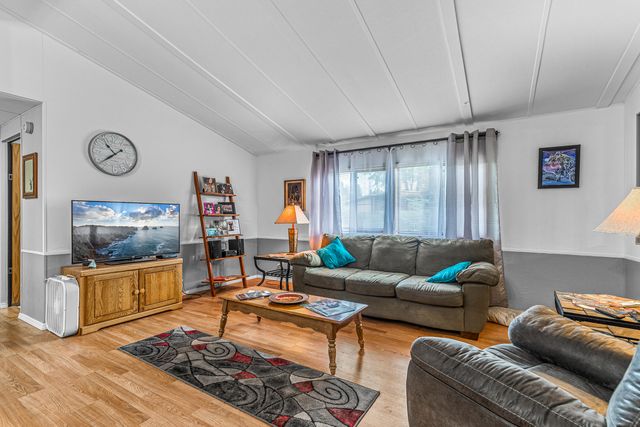 380 Bayard Drive, Grants Pass, OR 97527