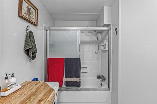 380 Bayard Drive, Grants Pass, OR 97527