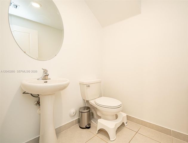 2670 SE 12th St, Homestead, FL 33035