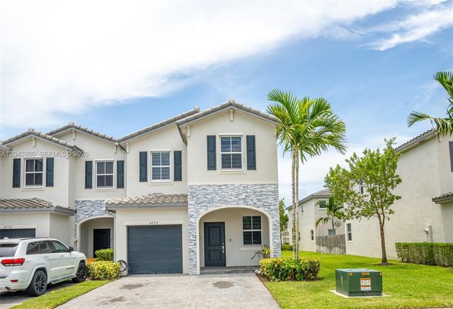 2670 SE 12th St, Homestead, FL 33035