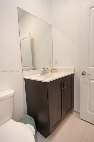 2670 SE 12th St, Homestead, FL 33035