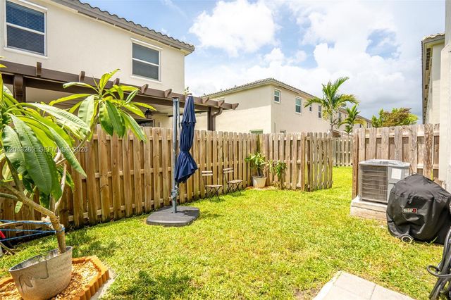 2670 SE 12th St, Homestead, FL 33035