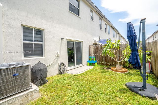 2670 SE 12th St, Homestead, FL 33035