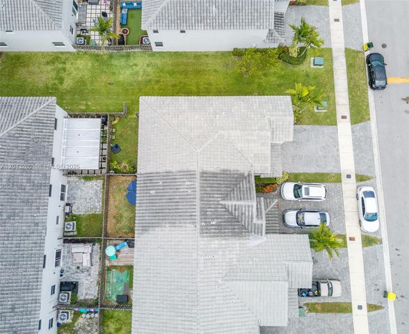 2670 SE 12th St, Homestead, FL 33035