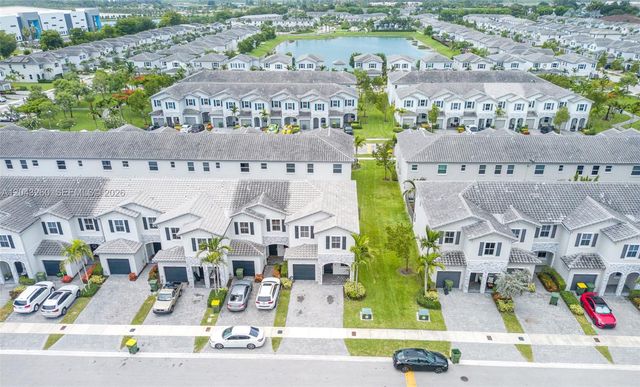 2670 SE 12th St, Homestead, FL 33035
