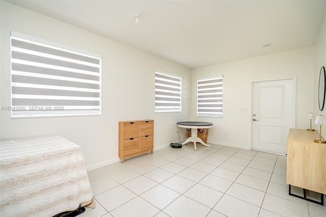 2670 SE 12th St, Homestead, FL 33035