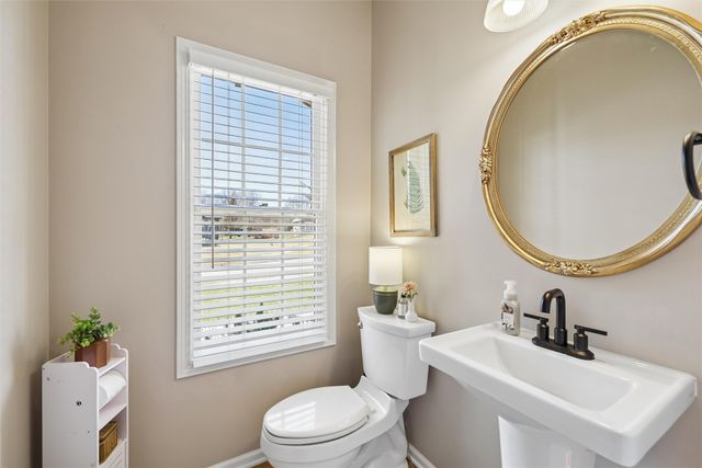 2305 NE Hanover Court, Ankeny, IA 50021