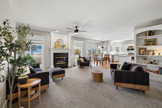 2305 NE Hanover Court, Ankeny, IA 50021