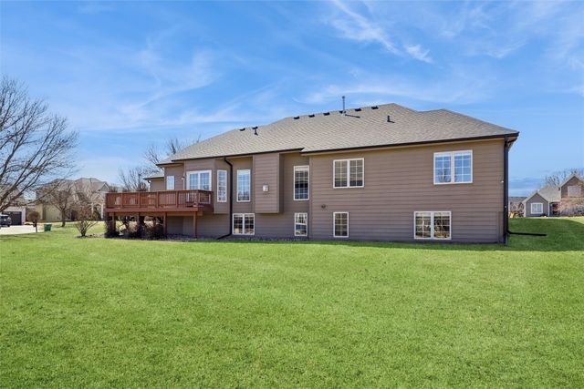 2305 NE Hanover Court, Ankeny, IA 50021