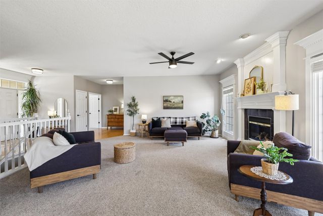 2305 NE Hanover Court, Ankeny, IA 50021