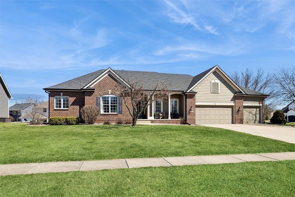 2305 NE Hanover Court, Ankeny, IA 50021