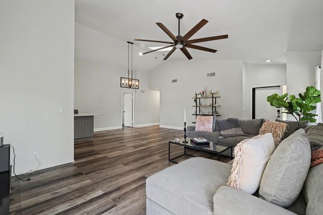 7855 Stanway Place W, Boca Raton, FL 33433