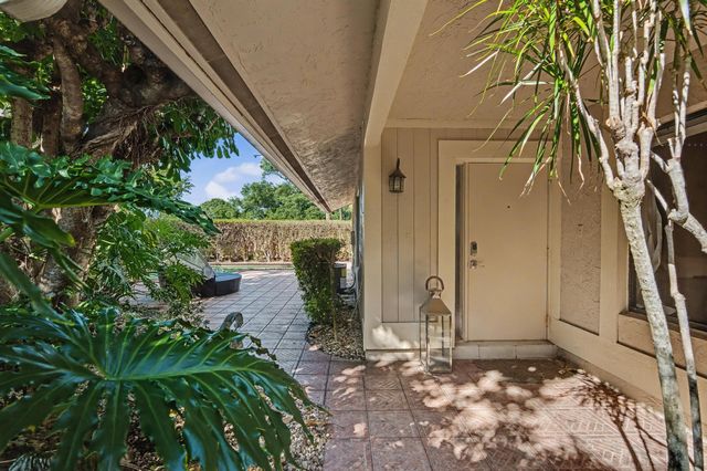 7855 Stanway Place W, Boca Raton, FL 33433