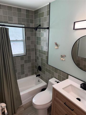 7511 1ST AVENUE W, Bradenton, FL 34209
