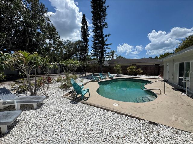 7511 1ST AVENUE W, Bradenton, FL 34209