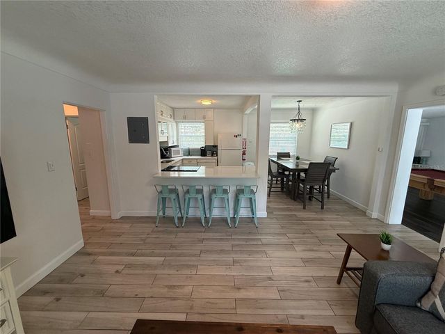 7511 1ST AVENUE W, Bradenton, FL 34209