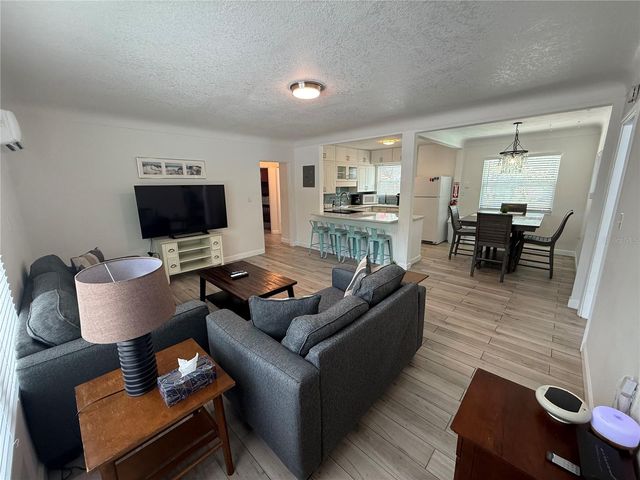 7511 1ST AVENUE W, Bradenton, FL 34209