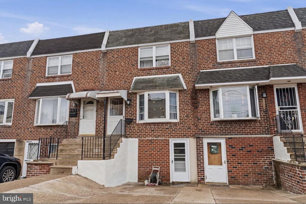 4421 E ALLEN ST, Philadelphia, PA 19137