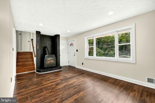 6705 CABIN JOHN RD, Springfield, VA 22150