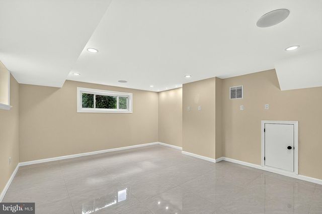 6705 CABIN JOHN RD, Springfield, VA 22150