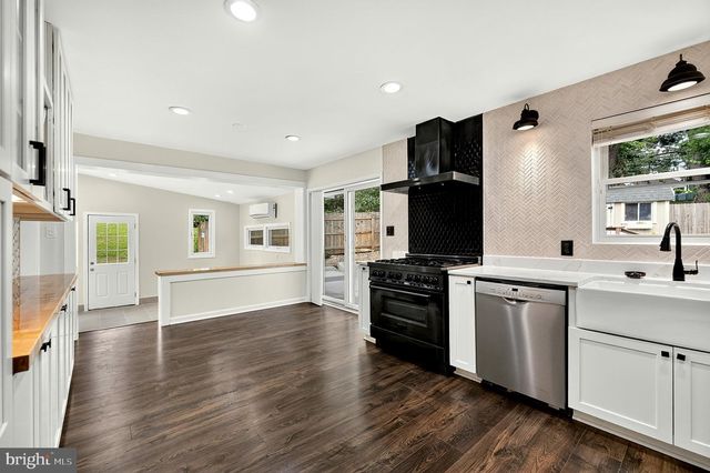 6705 CABIN JOHN RD, Springfield, VA 22150