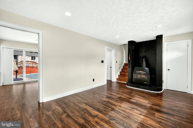 6705 CABIN JOHN RD, Springfield, VA 22150
