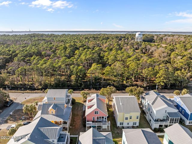 1725 Spot Lane, Kure Beach, NC 28449