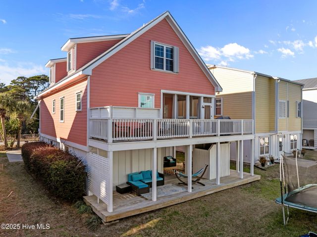 1725 Spot Lane, Kure Beach, NC 28449