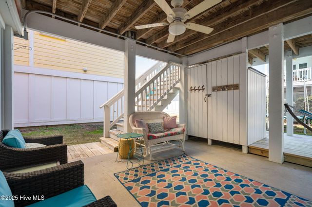 1725 Spot Lane, Kure Beach, NC 28449