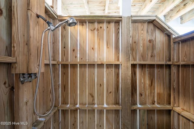 1725 Spot Lane, Kure Beach, NC 28449