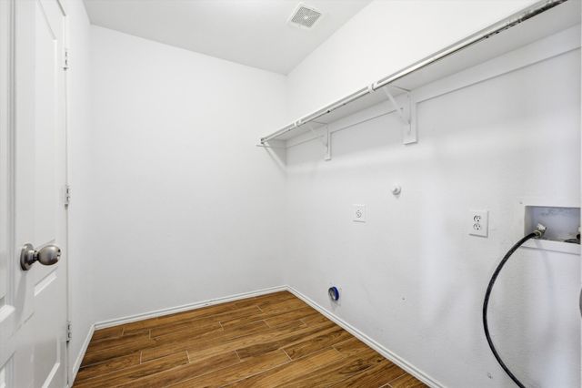 1980 Newport Drive, Lancaster, TX 75146