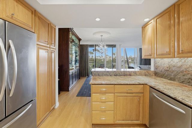 900 Island Drive 304, Rancho Mirage, CA 92270