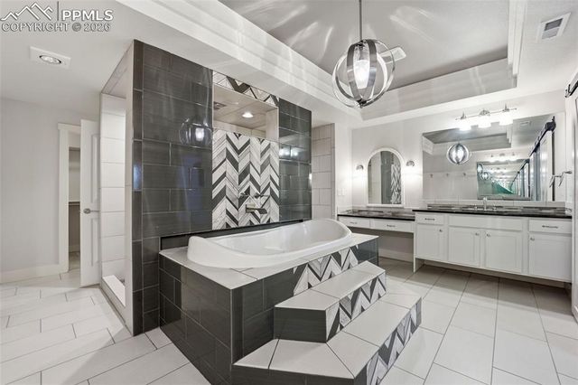 1602 Gold Hill Mesa Drive, Colorado Springs, CO 80905