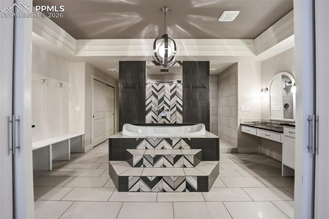 1602 Gold Hill Mesa Drive, Colorado Springs, CO 80905