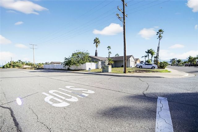 498 Serrana, Perris, CA 92570