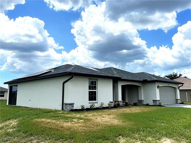 2614 NE 6th PL, Cape Coral, FL 33909